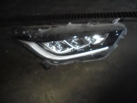 Φανάρι Εμπρός Δεξί LED (Σπασμένη Βάση) για TOYOTA YARIS (2020 - ) (XP210)  Φανάρι Εμπρός Δεξί LED (Σπασμένη Βάση) για TOYOTA YARIS (2020 - ) (XP210)