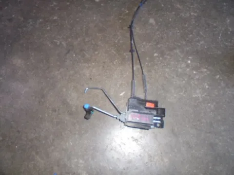 Ηλεκτρομαγνητική Κλειδαριά Εμπρός Δεξιά 5pin για HYUNDAI i10 (2014 - 2019)  Ηλεκτρομαγνητική Κλειδαριά Εμπρός Δεξιά 5pin για HYUNDAI i10 (2014 - 2019)