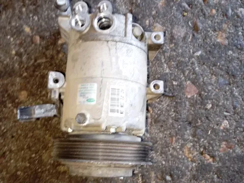 Συμπιεστής A-C (Κομπρέσορας) για HYUNDAI i20 (2009 - 2011)  Συμπιεστής A-C (Κομπρέσορας) για HYUNDAI i20 (2009 - 2011)