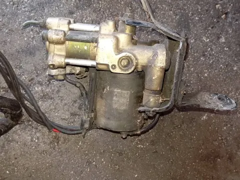 Μονάδα ABS 4760065Y00 για NISSAN 100NX (1991 - 1995) (B13)  Μονάδα ABS 4760065Y00 για NISSAN 100NX (1991 - 1995) (B13)