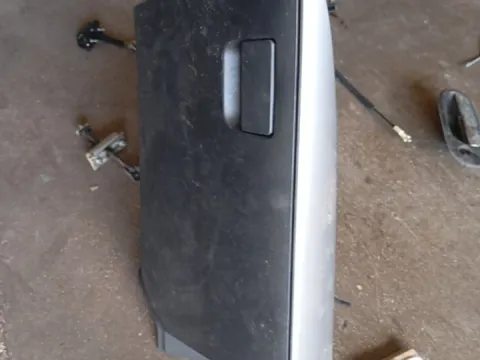 Ντουλαπάκι για MAZDA 3 (2009 - 2014) (BL) *Γ* Ντουλαπάκι για MAZDA 3 (2009 - 2014) (BL) *Γ*