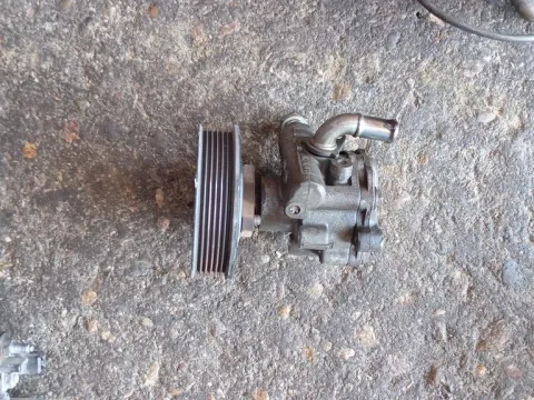 Αντλία Υδραυλικού Τιμονιού Μεταχειρισμένος για VW GOLF (1998 - 2004) Mk4 (1J1)  Αντλία Υδραυλικού Τιμονιού Μεταχειρισμένος για VW GOLF (1998 - 2004) Mk4 (1J1)