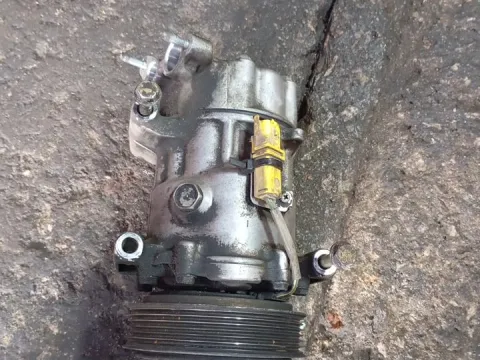 Συμπιεστής A-C (Κομπρέσορας) για PEUGEOT 307 (2001 - 2005) (3A) (3C) 1400 (KFU) Petrol 88 16 valve  Συμπιεστής A-C (Κομπρέσορας) για PEUGEOT 307 (2001 - 2005) (3A) (3C) 1400 (KFU) Petrol 88 16 valve