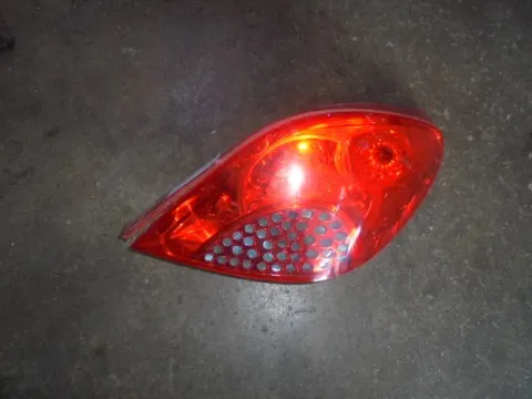 Φανάρι Πίσω Δεξί (Ελαττωματικό) για PEUGEOT 207 (2006 - 2009) (WA_) (WC_) Cabrio - 2dr Φανάρι Πίσω Δεξί (Ελαττωματικό) για PEUGEOT 207 (2006 - 2009) (WA_) (WC_) Cabrio - 2dr