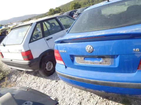 Τροπέτο Αμάξι κομπλέ με Κινητήρα και Σασμάν με Άξονα Πίσω και Ζαντολάστιχα 205/55/16 για VW BORA (1998 - 2005) Sedan - 4dr (1J2) 1600 (AEH) (AKL) (APF) Petrol 101 *ΔΒ* -  Τροπέτο Αμάξι κομπλέ με Κινητήρα και Σασμάν με Άξονα Πίσω και Ζαντολάστιχα 205/55/16 για VW BORA (1998 - 2005) Sedan - 4dr (1J2) 1600 (AEH) (AKL) (APF) Petrol 101 *ΔΒ* -