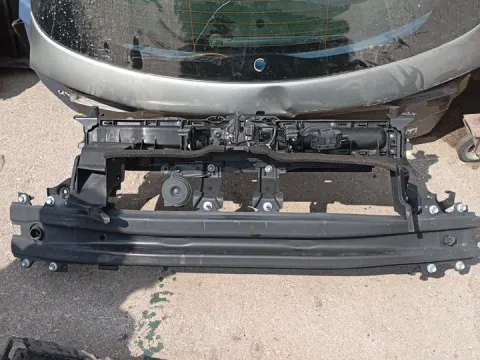 Μετώπη Με Τραβέρσα Άνω για TOYOTA YARIS (2020 - ) (XP210) Hatchback - 5dr *Γ* Μετώπη Με Τραβέρσα Άνω για TOYOTA YARIS (2020 - ) (XP210) Hatchback - 5dr *Γ*
