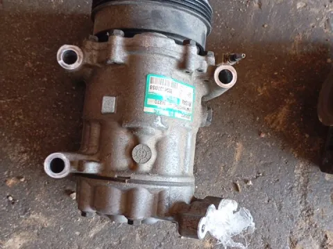 Συμπιεστής A-C (Κομπρέσορας) 8200037058 για RENAULT CLIO (1998 - 2001) (BB_) (CB_)  Συμπιεστής A-C (Κομπρέσορας) 8200037058 για RENAULT CLIO (1998 - 2001) (BB_) (CB_)