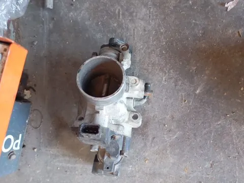 Σώμα Πεταλούδας 3515022600 για HYUNDAI ACCENT (1999 - 2002) (CG) (LC)  ΤΕΛΑΡΟ 57"(πισω σκαλα) Σώμα Πεταλούδας 3515022600 για HYUNDAI ACCENT (1999 - 2002) (CG) (LC)  ΤΕΛΑΡΟ 57"(πισω σκαλα)
