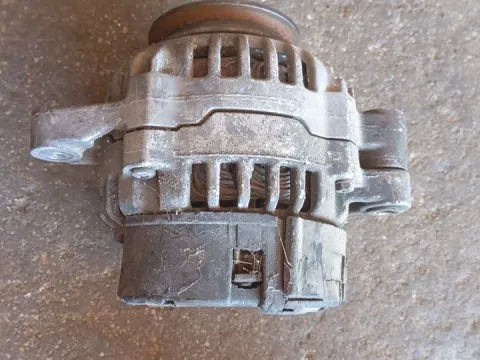 Δυναμό - Εναλλάκτης για TOYOTA AVENSIS (1997 - 2000) (T220) 2000 (1CD-FTV) diesel 110 (CDT220) Turbo  Δυναμό - Εναλλάκτης για TOYOTA AVENSIS (1997 - 2000) (T220) 2000 (1CD-FTV) diesel 110 (CDT220) Turbo