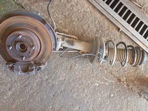 Άκρο Πλήρες Εμπρός Δεξί Με ABS για TOYOTA YARIS (2012 - 2014) ( ) 1400 Diesel D4-D 90hp (1ND)  Άκρο Πλήρες Εμπρός Δεξί Με ABS για TOYOTA YARIS (2012 - 2014) ( ) 1400 Diesel D4-D 90hp (1ND)