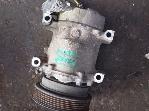 Συμπιεστής A-C (Κομπρέσορας) 7700273801 για RENAULT KANGOO (1998 - 2003) (KC)  Συμπιεστής A-C (Κομπρέσορας) 7700273801 για RENAULT KANGOO (1998 - 2003) (KC)
