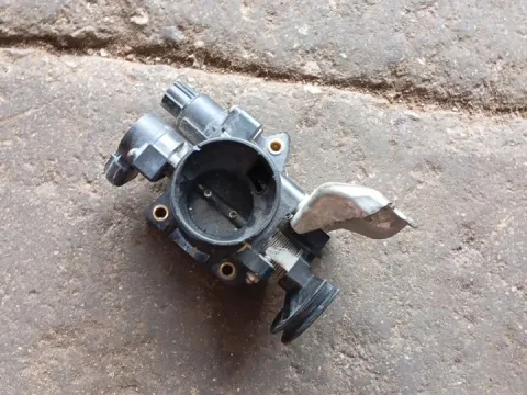 Σώμα Πεταλούδας 8945252011 για TOYOTA YARIS (1999 - 2002) (XP10) ΤΕΛΑΡΟ 65"(πισω σκαλα) Σώμα Πεταλούδας 8945252011 για TOYOTA YARIS (1999 - 2002) (XP10) ΤΕΛΑΡΟ 65"(πισω σκαλα)