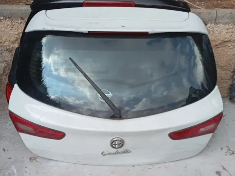 Πορτ-Μπαγκάζ ( Λίγο Χτυπημένο ) για ALFA ROMEO GIULIETTA (2010 - 2016) (940) Hatchback - 5dr *Γ* Πορτ-Μπαγκάζ ( Λίγο Χτυπημένο ) για ALFA ROMEO GIULIETTA (2010 - 2016) (940) Hatchback - 5dr *Γ*