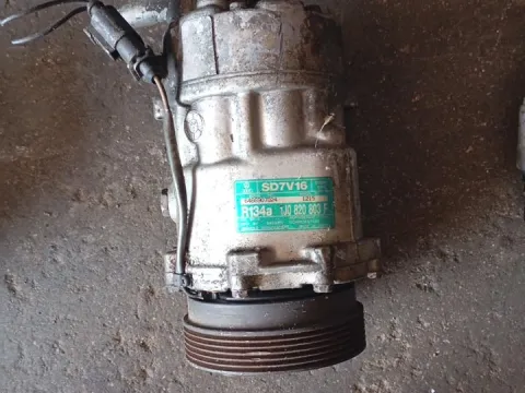 Συμπιεστής A-C (Κομπρέσορας) 1J0820803F για VW GOLF (1998 - 2004) Mk4 (1J1)  Συμπιεστής A-C (Κομπρέσορας) 1J0820803F για VW GOLF (1998 - 2004) Mk4 (1J1)