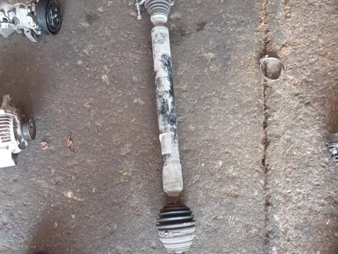 Ημιαξόνιο Εμπρός Δεξί για VW SCIROCCO (2008 - 2014) (137) 1400 (CAVD) Petrol 160 TSI  Ημιαξόνιο Εμπρός Δεξί για VW SCIROCCO (2008 - 2014) (137) 1400 (CAVD) Petrol 160 TSI