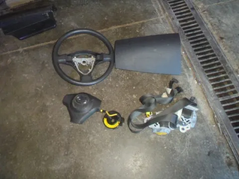 Σετ Αερόσακων Εμπρός (χ.Ταμπλό) Με Καπάκι για DAIHATSU TERIOS (2006 - 2009) (J200) *Γ* Σετ Αερόσακων Εμπρός (χ.Ταμπλό) Με Καπάκι για DAIHATSU TERIOS (2006 - 2009) (J200) *Γ*