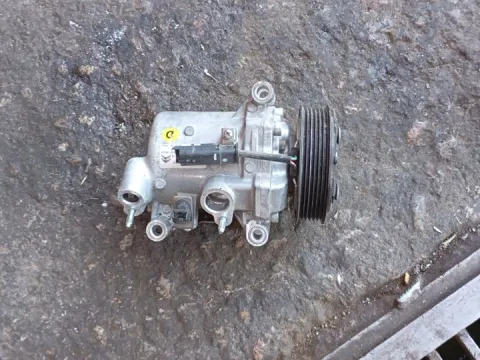 Συμπιεστής A-C (Κομπρέσορας) για CITROEN C3 (2017 - 2020) 1500 Diesel (YH01) BlueHDI 100hp  Συμπιεστής A-C (Κομπρέσορας) για CITROEN C3 (2017 - 2020) 1500 Diesel (YH01) BlueHDI 100hp