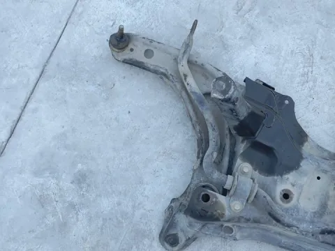 Ψαλίδι Εμπρός Αριστερό για TOYOTA YARIS (2006 - 2009) (KL9) *ΔΒ*