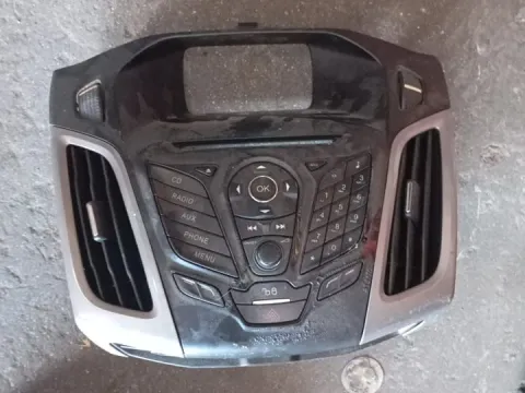 Χειριστήρια Καλοριφέρ 331410000 για FORD FOCUS (2011 - 2014) ()  Χειριστήρια Καλοριφέρ 331410000 για FORD FOCUS (2011 - 2014) ()