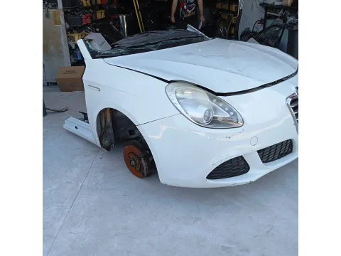 Τροπέτο Εμπρός  Με Μηχανή ( 198A4000 ) και  Σασμάν, με Μούρη ( με καπό & φτερά ) για ALFA ROMEO GIULIETTA (2010 - 2016) (940) Hatchback - 5dr 1400 (198 A4.000) Petrol 120 TB *Π* - 