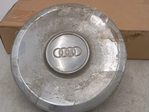 Τάσι Τροχο΄ύ για AUDI 100 (1976 - 1979)  *Γ*