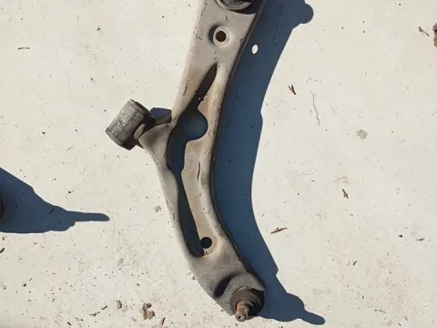 Ψαλίδι Εμπρός Αριστερό για SUZUKI SWIFT (2006 - 2008) (RS) *ΔΒ*  