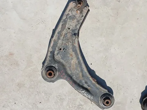 Ψαλίδι Εμπρός Δεξί για RENAULT LAGUNA (2001 - 2005) (BG) (KG) *ΔΒ* Ψαλίδι Εμπρός Δεξί για RENAULT LAGUNA (2001 - 2005) (BG) (KG) *ΔΒ*