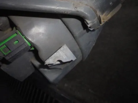 Φανάρι Εμπρός Δεξί (Σπασμένη Βάση) για FORD FIESTA (2006 - 2008) Mk5b  -  Φανάρι Εμπρός Δεξί (Σπασμένη Βάση) για FORD FIESTA (2006 - 2008) Mk5b  -