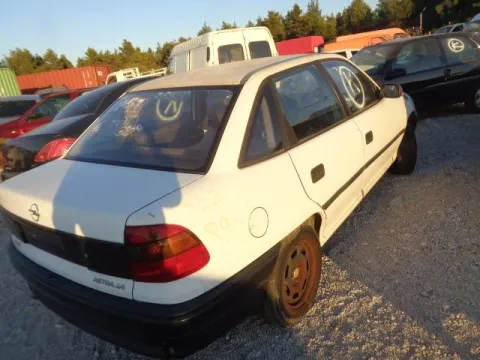 Τροπέτο Αμάξι Κουφάρι με Άξονα Πίσω Ταμπούρα και Ζαντολάστιχα 185/60/14  για OPEL ASTRA (1991 - 1994) F Sedan - 4dr  *ΔΒ* -  Τροπέτο Αμάξι Κουφάρι με Άξονα Πίσω Ταμπούρα και Ζαντολάστιχα 185/60/14  για OPEL ASTRA (1991 - 1994) F Sedan - 4dr  *ΔΒ* -