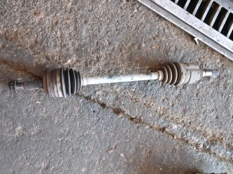 Ημιαξόνιο Εμπρός Αριστερό Με ABS για TOYOTA YARIS (2003 - 2005) (XP10) Hatchback - 5dr (VNKKL123X0A) 1300 2SZ-FE petrol 86 SCP12  Ημιαξόνιο Εμπρός Αριστερό Με ABS για TOYOTA YARIS (2003 - 2005) (XP10) Hatchback - 5dr (VNKKL123X0A) 1300 2SZ-FE petrol 86 SCP12