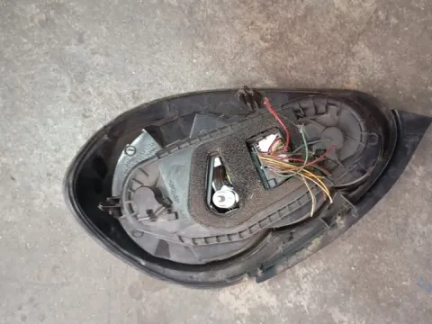 Φανάρι Πλακέτα Φανού Πίσω Αριστερά για TOYOTA AYGO (2005 - 2009) (B10) , (2009 - 2012) (B10)  Φανάρι Πλακέτα Φανού Πίσω Αριστερά για TOYOTA AYGO (2005 - 2009) (B10) , (2009 - 2012) (B10)