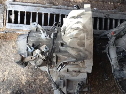 Κιβώτιο Ταχυτήτων (Σασμάν) Χειροκίνητο για MAZDA 6 (2002 - 2006) (GG) (GY) (GG) Sedan - 4dr 1800 L8-13 petrol 120  Κιβώτιο Ταχυτήτων (Σασμάν) Χειροκίνητο για MAZDA 6 (2002 - 2006) (GG) (GY) (GG) Sedan - 4dr 1800 L8-13 petrol 120