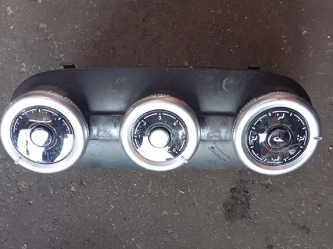 Χειριστήρια Καλοριφέρ 156100041 για ALFA ROMEO GIULIETTA (2010 - 2016) (940)  Χειριστήρια Καλοριφέρ 156100041 για ALFA ROMEO GIULIETTA (2010 - 2016) (940)