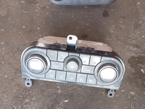 Χειριστήρια Καλοριφέρ 27500JD40C για NISSAN QASHQAI (2007 - 2010) (J10)  Χειριστήρια Καλοριφέρ 27500JD40C για NISSAN QASHQAI (2007 - 2010) (J10)