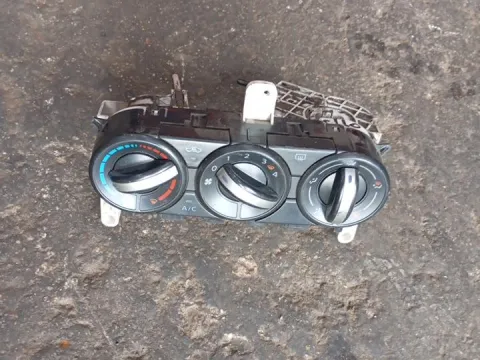 Χειριστήρια Καλοριφέρ για NISSAN QASHQAI (2007 - 2010) (J10)  Χειριστήρια Καλοριφέρ για NISSAN QASHQAI (2007 - 2010) (J10)