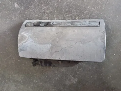 Ντουλαπάκι (Όχι Πολύ Καθαρό) για CITROEN XSARA (1997 - 2000) *Γ* Ντουλαπάκι (Όχι Πολύ Καθαρό) για CITROEN XSARA (1997 - 2000) *Γ*