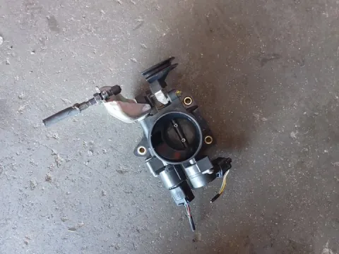 Σώμα Πεταλούδας 8945252011 για TOYOTA YARIS (1999 - 2002) (XP10)  Σώμα Πεταλούδας 8945252011 για TOYOTA YARIS (1999 - 2002) (XP10)