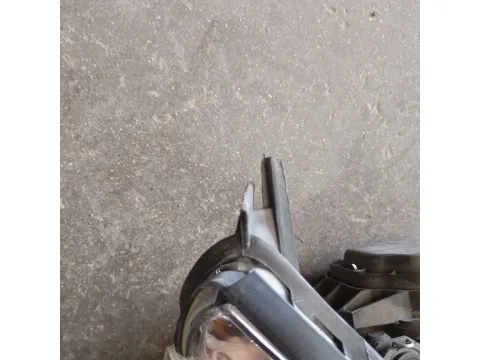 Φανάρι Εμπρός Δεξί (Σπασμένη Βάση) για FORD FOCUS (1998 - 2001) Mk1a  -  Φανάρι Εμπρός Δεξί (Σπασμένη Βάση) για FORD FOCUS (1998 - 2001) Mk1a  -