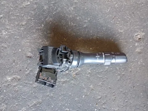 Διακόπτης Υαλοκαθαριστήρων 17F144 για TOYOTA YARIS (1999 - 2002) (XP10) "ΤΕΛΑΡΟ 19"(ΚΑΤΩ ΣΚΑΛΑ) Διακόπτης Υαλοκαθαριστήρων 17F144 για TOYOTA YARIS (1999 - 2002) (XP10) "ΤΕΛΑΡΟ 19"(ΚΑΤΩ ΣΚΑΛΑ)