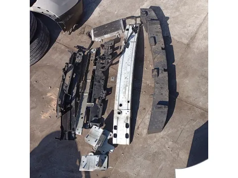 Μούρη (με καπό και φτερά) Προφυλακτήρας με Parktronic (Με Ελαττωματικά ψυγεία Χ. Φρύδια  για NISSAN QASHQAI (2014 - 2017) ( J11 )  - 