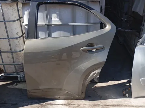 Πόρτα Πίσω Αριστερή για TOYOTA YARIS CROSS (2020 -)  Πόρτα Πίσω Αριστερή για TOYOTA YARIS CROSS (2020 -)
