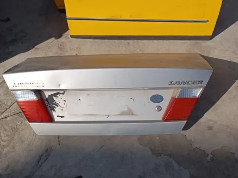 Καπό Πίσω για MITSUBISHI LANCER (1997 - 2004) (CK) Sedan - 4dr *Γ* Καπό Πίσω για MITSUBISHI LANCER (1997 - 2004) (CK) Sedan - 4dr *Γ*