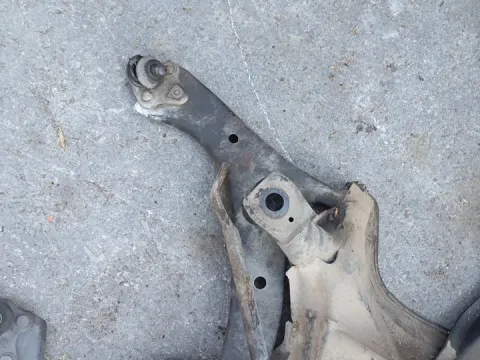 Ψαλίδι Εμπρός Αριστερό για TOYOTA RAV-4 (2000 - 2004) (XA20) , (2004 - 2005) (XA20) *ΔΒ* Ψαλίδι Εμπρός Αριστερό για TOYOTA RAV-4 (2000 - 2004) (XA20) , (2004 - 2005) (XA20) *ΔΒ*