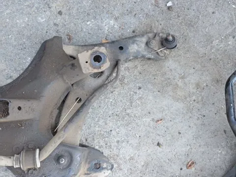 Ψαλίδι Εμπρός Δεξί για TOYOTA RAV-4 (2000 - 2004) (XA20) , (2004 - 2005) (XA20) *ΔΒ* Ψαλίδι Εμπρός Δεξί για TOYOTA RAV-4 (2000 - 2004) (XA20) , (2004 - 2005) (XA20) *ΔΒ*