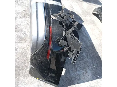 Προφυλακτήρας Πίσω  Με Parktronic Με Τραβέρσα Πλαστική  για AUDI A4 (2016 - 2020) (8W) Sedan - 4dr  -  Προφυλακτήρας Πίσω  Με Parktronic Με Τραβέρσα Πλαστική  για AUDI A4 (2016 - 2020) (8W) Sedan - 4dr  -