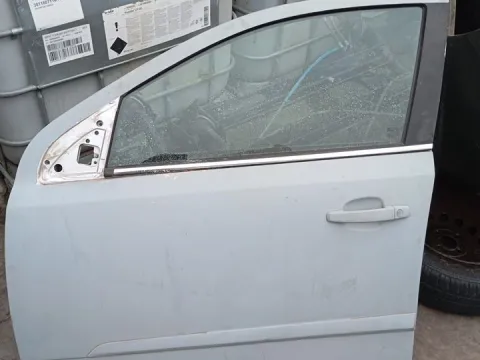 Πόρτα Εμπρός Αριστερή Στρογγυλή φίσα για OPEL ASTRA (2004 - 2007) H Hatchback - 5dr  Πόρτα Εμπρός Αριστερή Στρογγυλή φίσα για OPEL ASTRA (2004 - 2007) H Hatchback - 5dr