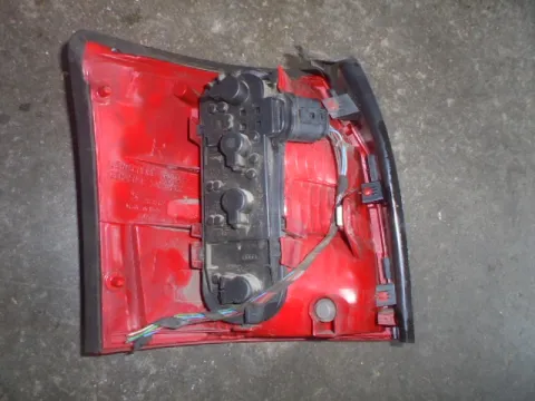 Φανάρι Πλακέτα Φανού Πίσω Δεξιά για AUDI A4 (2001 - 2005) (8H) (8E) S-Wagon - 5dr  Φανάρι Πλακέτα Φανού Πίσω Δεξιά για AUDI A4 (2001 - 2005) (8H) (8E) S-Wagon - 5dr