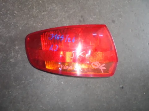 Φανάρι Πίσω Αριστερό (Σπασμένη Βάση) για AUDI A3 (2003 - 2005) (8P) Sportback - 5dr , (2005 - 2008) (8P)  Φανάρι Πίσω Αριστερό (Σπασμένη Βάση) για AUDI A3 (2003 - 2005) (8P) Sportback - 5dr , (2005 - 2008) (8P)