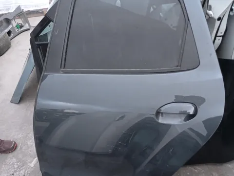 Πόρτα Πίσω Αριστερή για DACIA DUSTER (2017 - ) SUV- ΕΚΤΟΣ ΔΡΟΜΟΥ - 5dr *Γ* Πόρτα Πίσω Αριστερή για DACIA DUSTER (2017 - ) SUV- ΕΚΤΟΣ ΔΡΟΜΟΥ - 5dr *Γ*