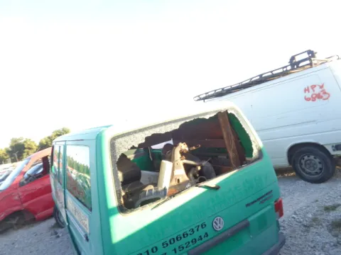 Τροπέτο Αμάξι Δεν Έχει Μηχανή Και Σασμάν Έχει Ζαντολάστιχα 195/70/15 για VW TRANSPORTER (1991 - 1996) (70X) (T4) 2500cc ΒΕΝΖΙΝΗ 4χ4 *ΔΒ* -  Τροπέτο Αμάξι Δεν Έχει Μηχανή Και Σασμάν Έχει Ζαντολάστιχα 195/70/15 για VW TRANSPORTER (1991 - 1996) (70X) (T4) 2500cc ΒΕΝΖΙΝΗ 4χ4 *ΔΒ* -